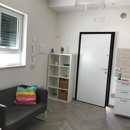 Διαμέρισμα In *